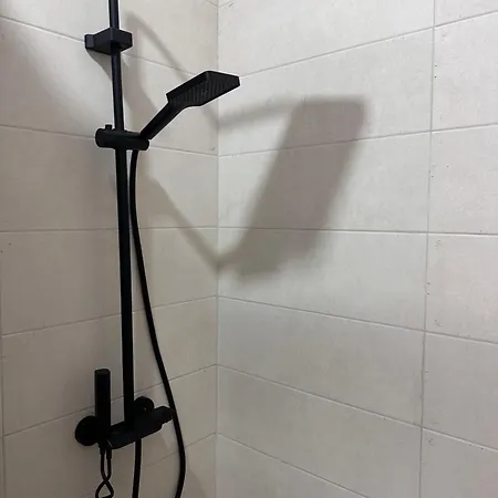 Bratti's 2 Near Tirana Center And Mother Teresa International Airport Апартаменты