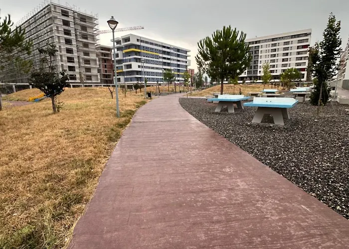 Bratti's 2 Near Tirana Center And Mother Teresa International Airport *