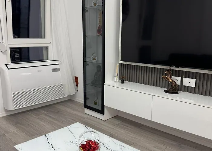 Bratti's 2 Near Tirana Center And Mother Teresa International Airport Ljaknasi