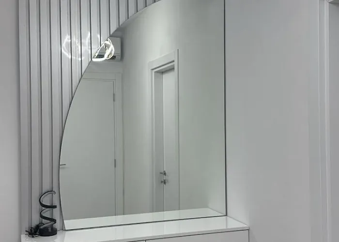 Bratti's 2 Near Tirana Center And Mother Teresa International Airport * Ljaknasi