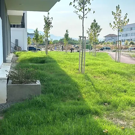 Bratti's 2 Near Tirana Center And Mother Teresa International Airport Daire