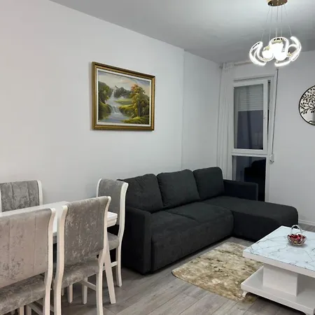 Bratti's 2 Near Tirana Center And Mother Teresa International Airport *